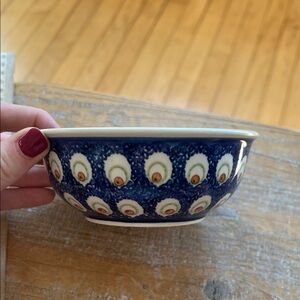 Elegant Blue and White Decorative Bowl